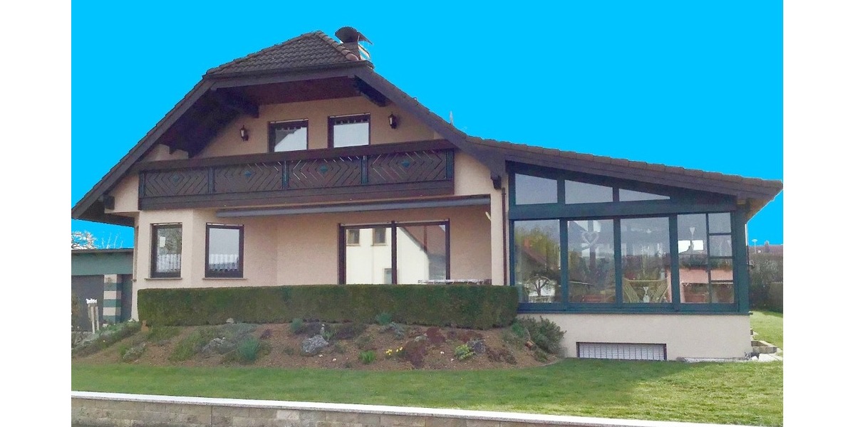 Dachgeschosswohnung in ruhiger Wohnlage - Dachgeschoßwohnung Ebensfeld | Angebot:26557987